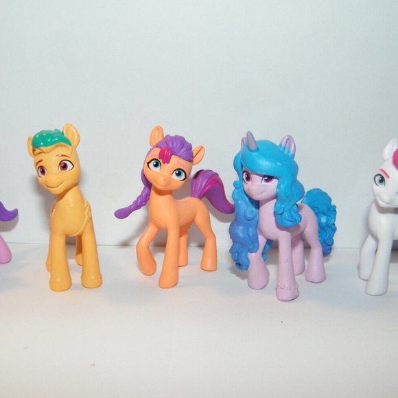 My Little Pony: A New Generation Toy Figure Set of 10 and 2 Stickers! - Picture 2 of 5